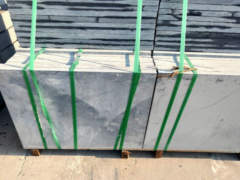 青石板價格多少錢一平米 青石板由于質(zhì)量等級等不同,價格也會有所差別